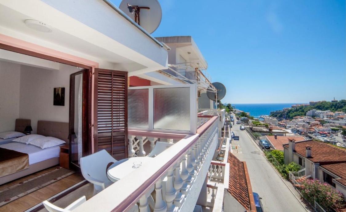 Castello Apartments Ulcinj Eksteriør bilde
